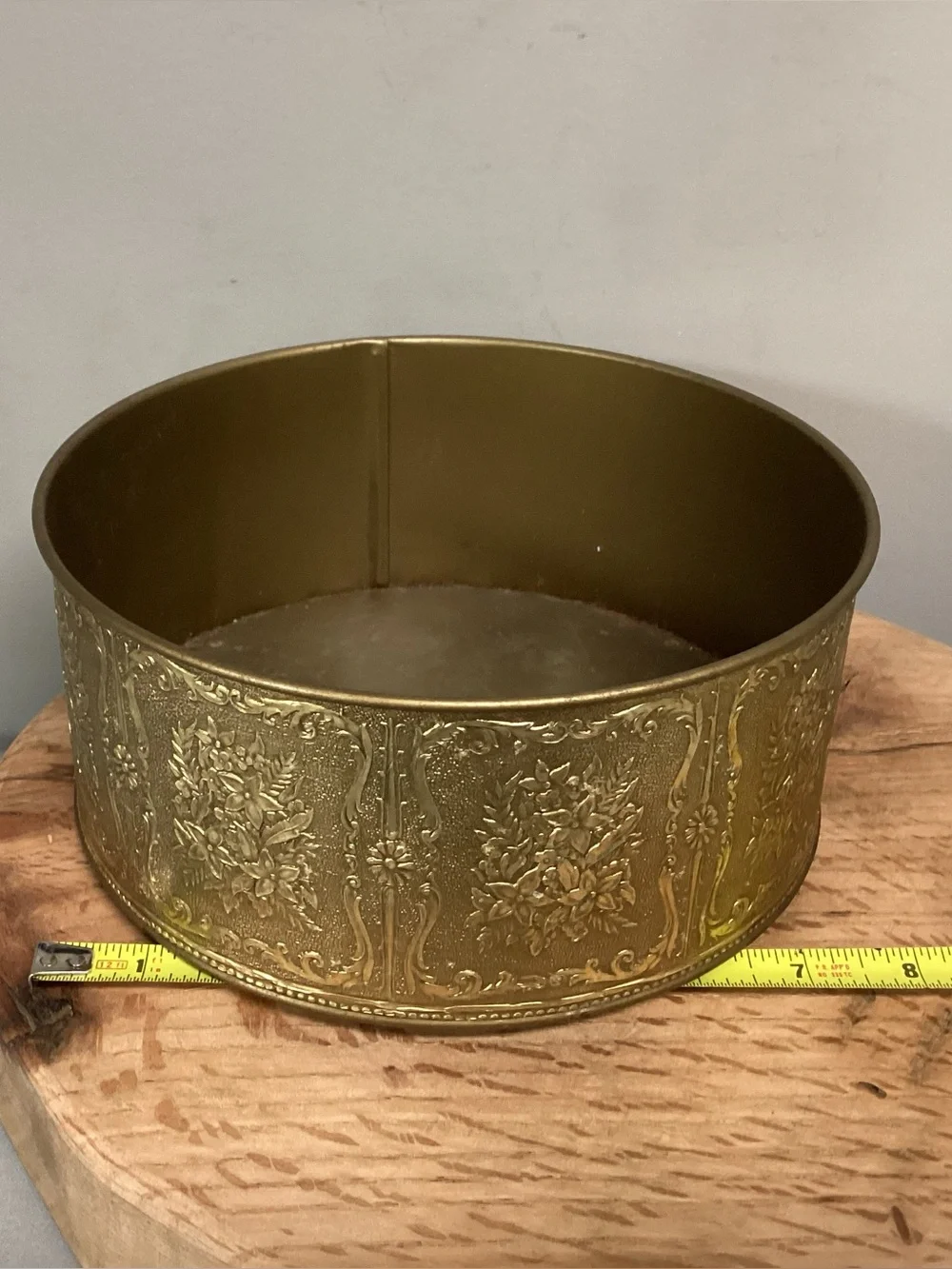 🟡 Vintage - Guildcraft New York - 1940s - 1950s Collectible - Unique - Metal